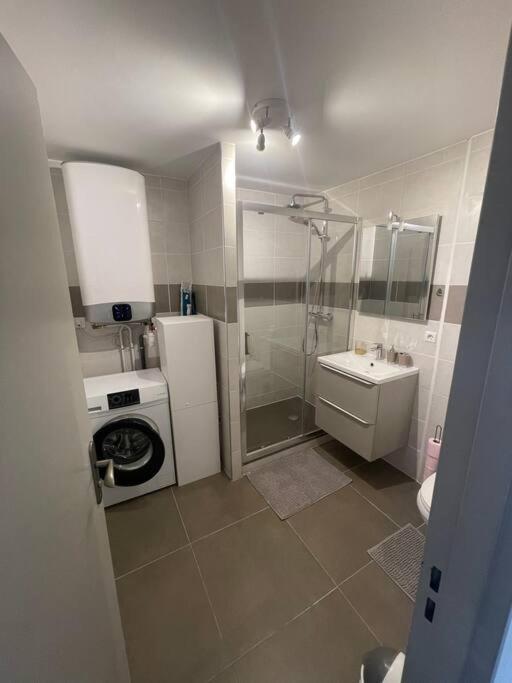 Proche Mer Et Centre Appart 2 Pieces Wifi&Clim Sainte-Maxime Exterior photo